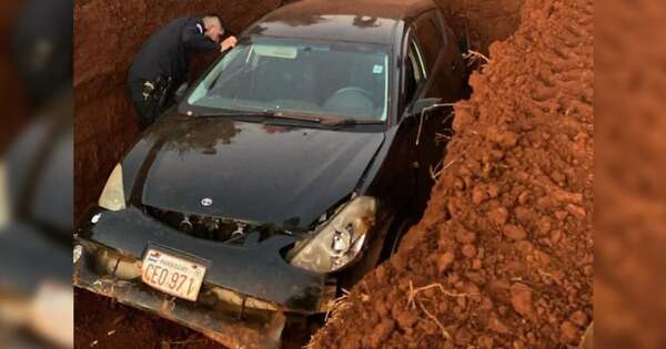 Diario HOY | Hombre robó una camioneta y tras la huida, cayó a una cuneta