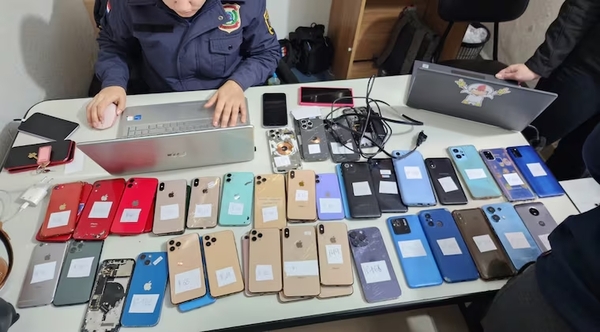 Hombre detenido por hacer trueque de drogas por dispositivos electrónicos