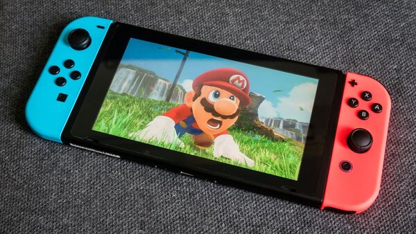 El beneficio neto de Nintendo cay贸 un 55,3 % entre abril y junio en el ocaso de Switch - Revista PLUS