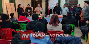 VECINOS DEL BARRIO SAN PEDRO DE ENCARNACIÓN PARTICIPAN EN CURSO DE ELECTRICIDAD BÁSICA - Itapúa Noticias