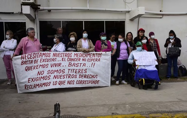 Pacientes con cáncer del IPS claman por medicamentos