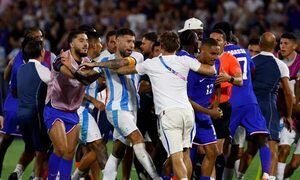Kurepas eliminados: A los golpes tras partido de Francia y Argentina
