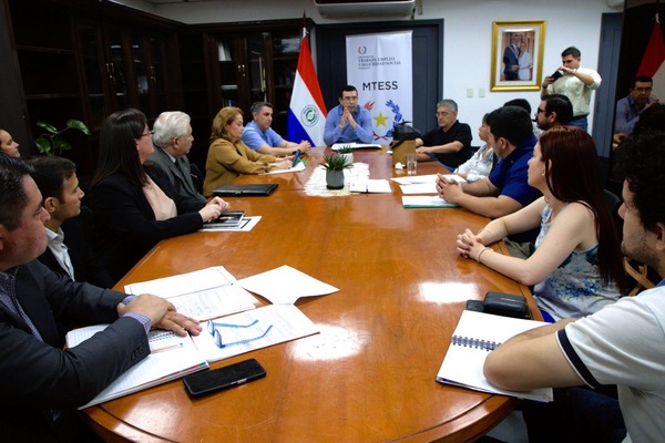 Hasta el lunes no habrá novedades sobre huelga de anestesistas - ADN Digital