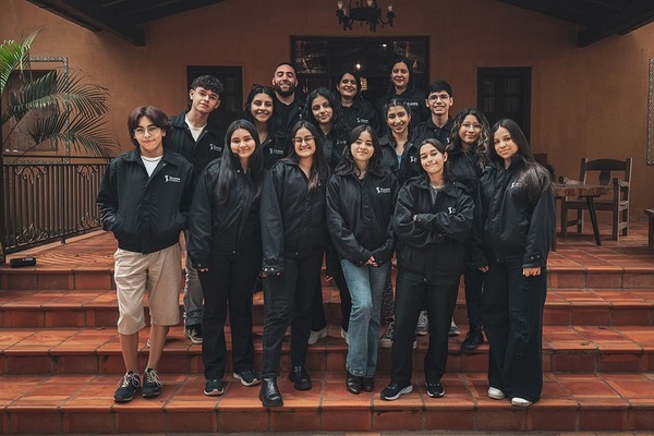 Jóvenes Embajadores 2024 seleccionados viajarán a los EE. UU. para intercambio cultural