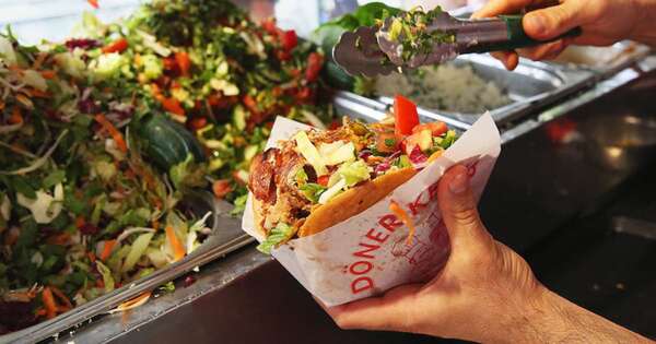 La Nación / Turquía y Alemania, en disputa por el humilde doner kebab
