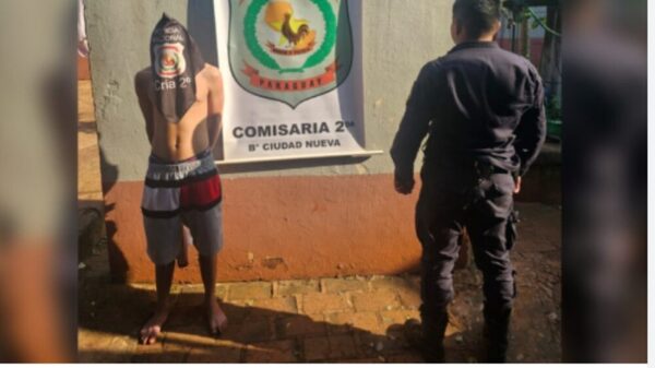 Rompió una botella por la cabeza de su pareja y quedó detenido