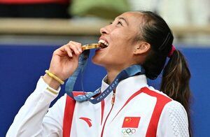Versus / La china Zheng Qinwen conquista el oro en el tenis de París-2024