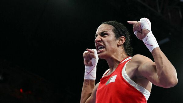 Imane Khelif se asegura medalla