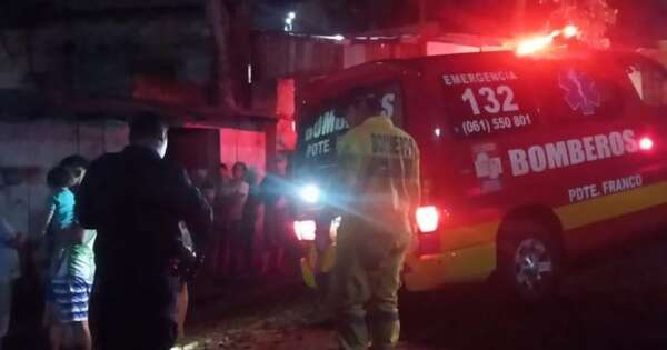 Diario HOY | Rescatan a mujer que cayó en un pozo de siete metros