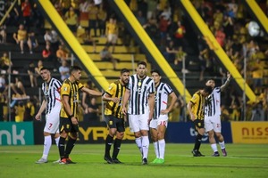 Insípido cero a cero de Guaraní y Libertad
