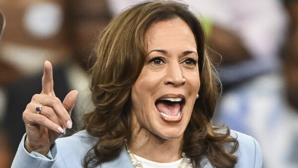 Harris obtiene votos necesarios para ser candidata demócrata