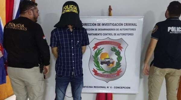 Llevaba a su hijo al hospital, pero fue detenido durante un control