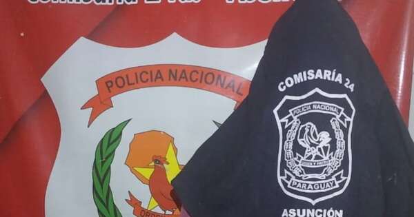 La Nación / Policía detiene a dos adolescentes y se incauta de una motocicleta