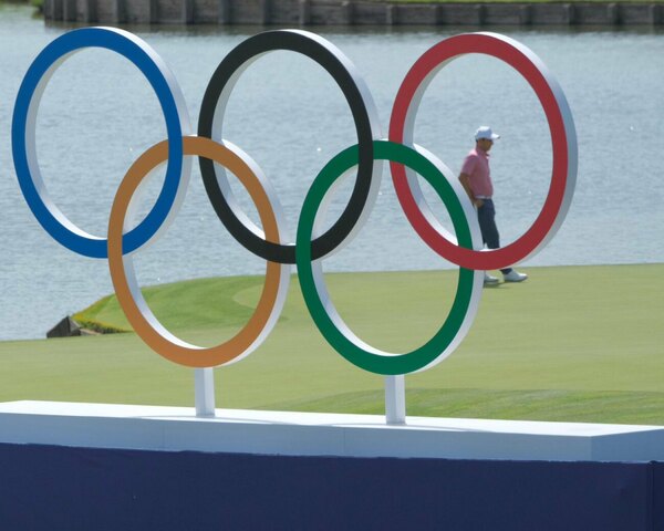 Versus / Fabrizio Zanotti, en el podio de los golfistas sudamericanos de París 2024