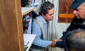 Imputan a joven que habría agredido a sus padres y hermana tras vaciar cuenta bancaria de la familia – Diario TNPRESS