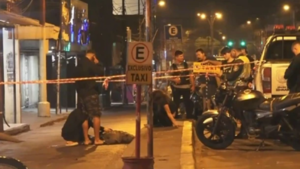 Carrera de motocicletas deja un fallecido y un herido en zona del Mercado 4