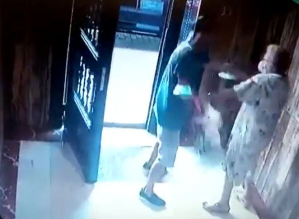 Drogadicto intentó agredir a su abuela de 100 años y fue detenido por la policía