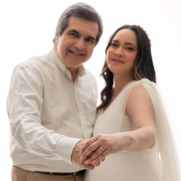 Carlos Filizzola y su pareja, ¡a punto de dar la bienvenida a Victoria! - Gente - ABC Color