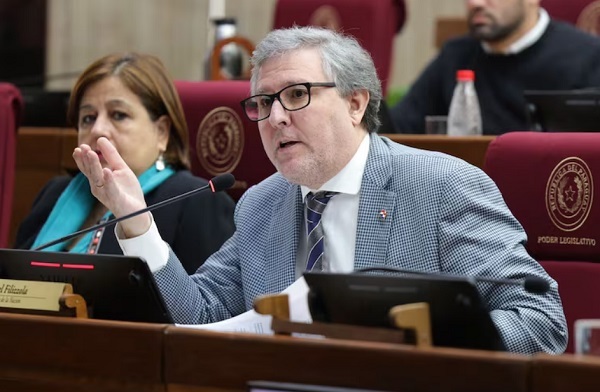 Comisión contra Grupo Zuccolillo sigue esquema de ley anti-ONG