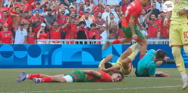 Versus / Fue cambiado en pleno partido: La insólito lesión del árbitro en las semis de los JJ.OO