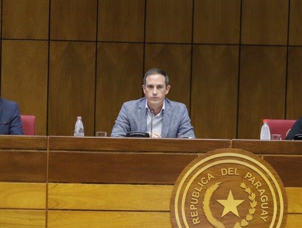Esperan que el Congreso reflote propuesta de gobernanza para el IPS · Radio Monumental 1080 AM
