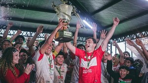 Club que mantiene el nombre del general Stroessner se consagró campeón