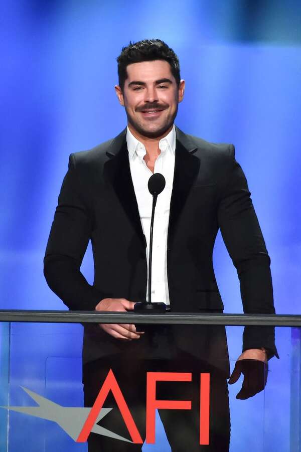 Zac Efron contó que está feliz y sano y para probarlo publicó una foto súpersexy - Gente - ABC Color