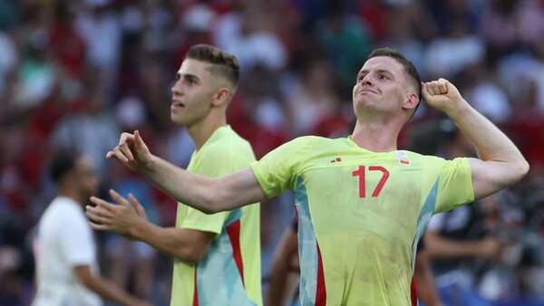 España sufre, pero remonta ante Marruecos y clasifica a la final