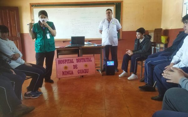 Socializan manual de «Familias Saludables» con adolescentes de Minga Guazú
