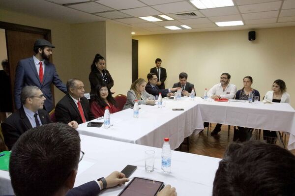 Articulan mecanismos para la implementación de la agenda electrónica de audiencias