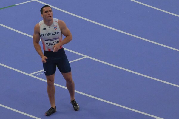 César Almirón avanza al repechaje en su debut olímpico