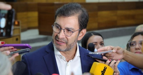 Beto acusa a Ramírez de dividir a la dirección de Educación en Caaguazú y presiona por su salida