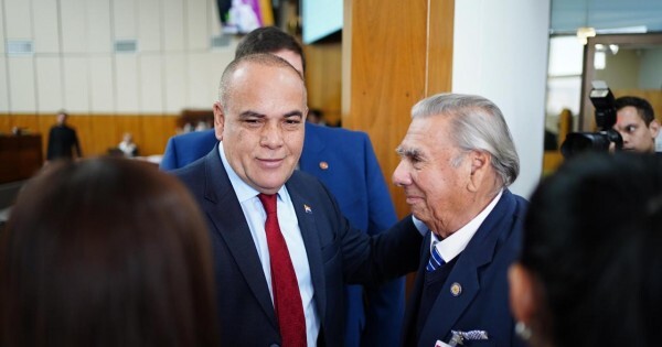 El cartismo se prepara para crear la comisión antilavado y la oposición sospecha que irán contra Zuccolillo