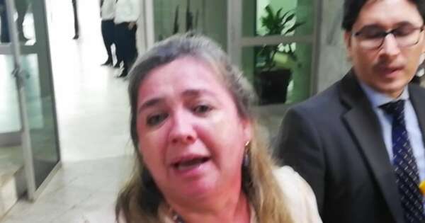 La Nación / “Los jueces se burlaron de nosotros y en este país no existe justicia”, dijo madre de Sol Chávez