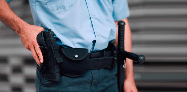 Imputan a guardia que abatió a delincuente con 22 antecedentes