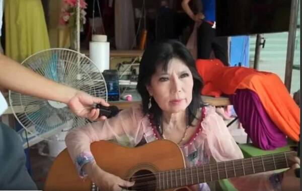 Mujer he’i que no duerme hace unos 30 años: “mis ojos y mi cuerpo se acostumbraron”