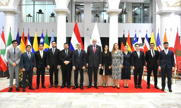 Ministerio de Relaciones Exteriores lanza concurso para ingresar al servicio diplomático e invita a personas idóneas a postularse - .::Agencia IP::.