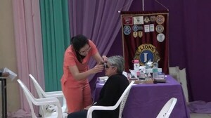 Consulta oftalmológica a costo hospitalario por el Club de Leones de Encarnación