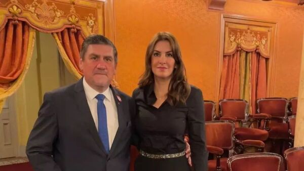 Rossana Beltrán pidió a arrieros que "ni intenten" tantearle tras confirmar que está soltera