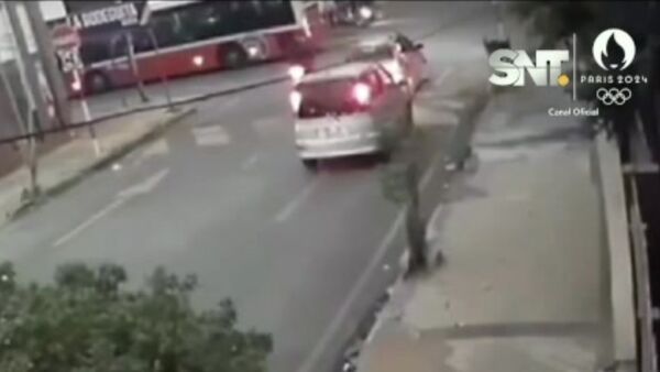 Linces sufren accidente durante persecución - SNT