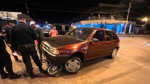 Motociclista disparó contra un auto luego de ser chocado