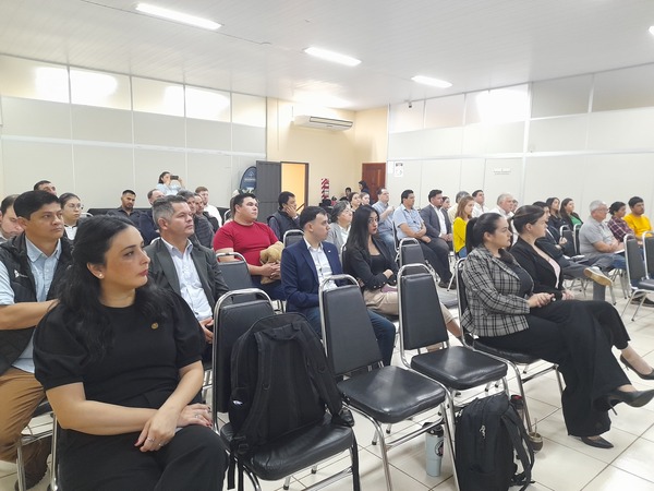 Seminario sobre Créditos de Carbono en la Gobernación de Itapúa