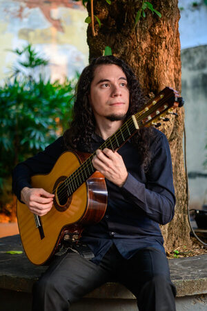 Diego Solís Presenta Su Álbum Debut “El Último Sobreviviente”