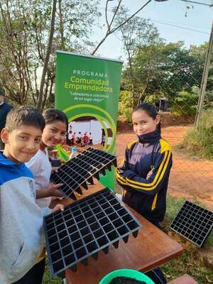 Arroyos y Esteros: comunidad emprendedora resalta la importancia de fomentar las huertas escolares - Nacionales - ABC Color