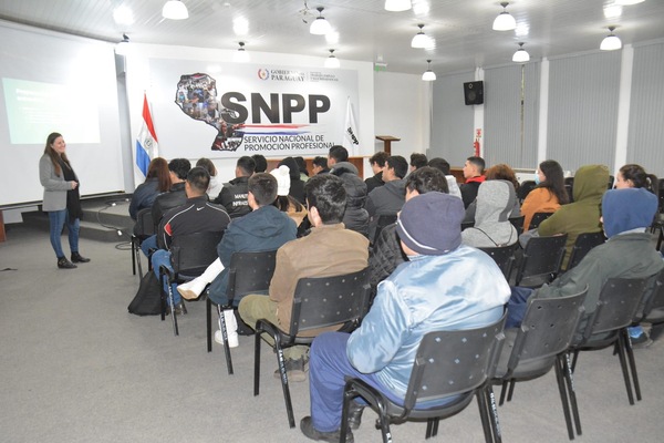 El SNPP lanza nuevos cursos presenciales de idiomas en su sede central - .::Agencia IP::.