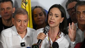 Fiscalía venezolana investiga a líderes opositores por “instigar insurrección”
