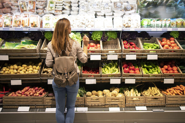Verduras, lácteos y productos de almacén lideran los aumentos en supermercados - MarketData