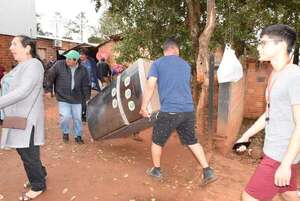 Abaí: pobladores procedieron a desalojar a ocupantes de una vivienda pertenecientes a vecinos - Nacionales - ABC Color