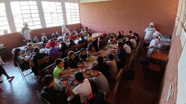 Hambre Cero solo llega a 140 instituciones de las 960 existentes en departamento de Caaguazú - Nacionales - ABC Color