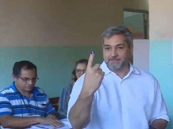 Importaciones de empresas de Mario Abdo aumentaron 821% en su gobierno y Contraloría sugiere intervención de Seprelad